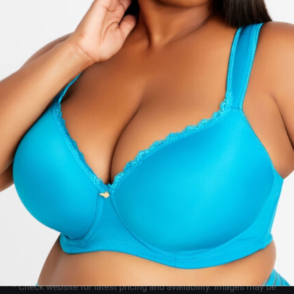 NWT Lace Trim Full Coverage Butterfly Bra